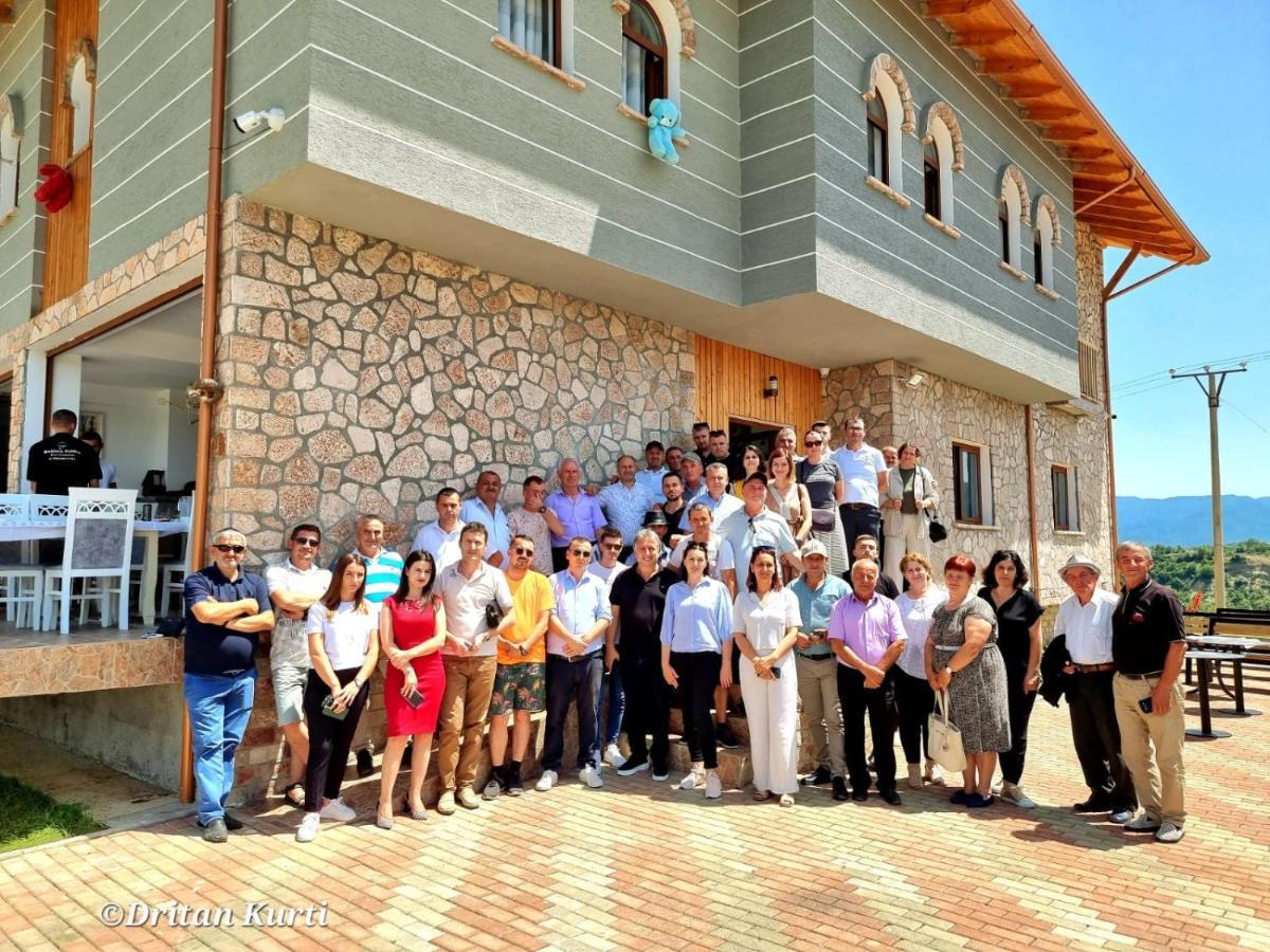 Bujtina Celiku Alojamento de Turismo Rural